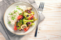 Perdere peso con una dieta vegetariana: benefici, esempi e ricette